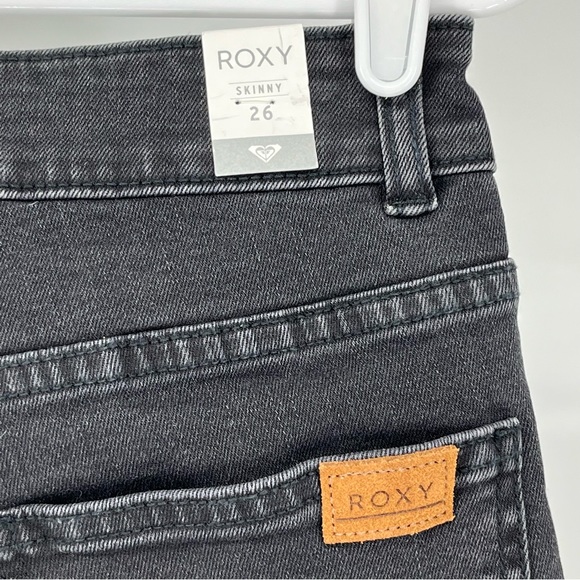 ROXY NWT COOL MEMORY BLACK SKINNY JEANS 26 - Picture 12 of 15